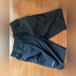 2 pairs of each sketchers scrubs all in black size medium woman’s